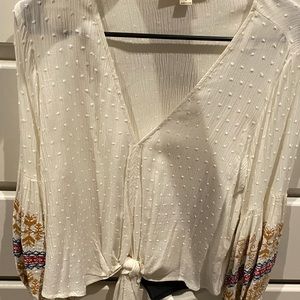 Long sleeve v-neck top